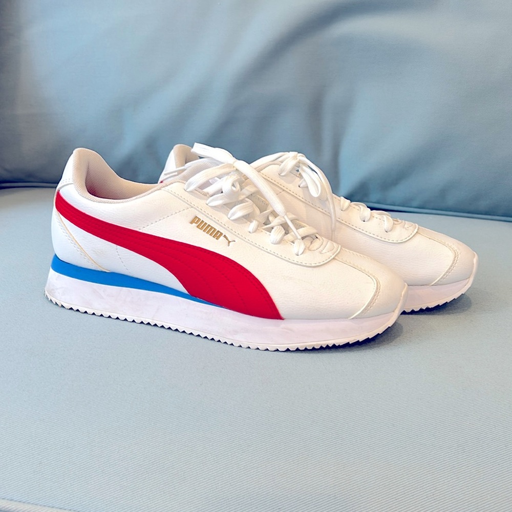 Retro style Puma sneakers